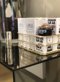 Gold Collagen a Manresa · XL Perruquers